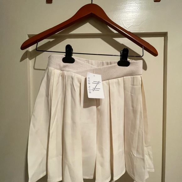 Creamy white tennis vibes skirt skort w/ shorts underneath side zipper stretch - Picture 8 of 11